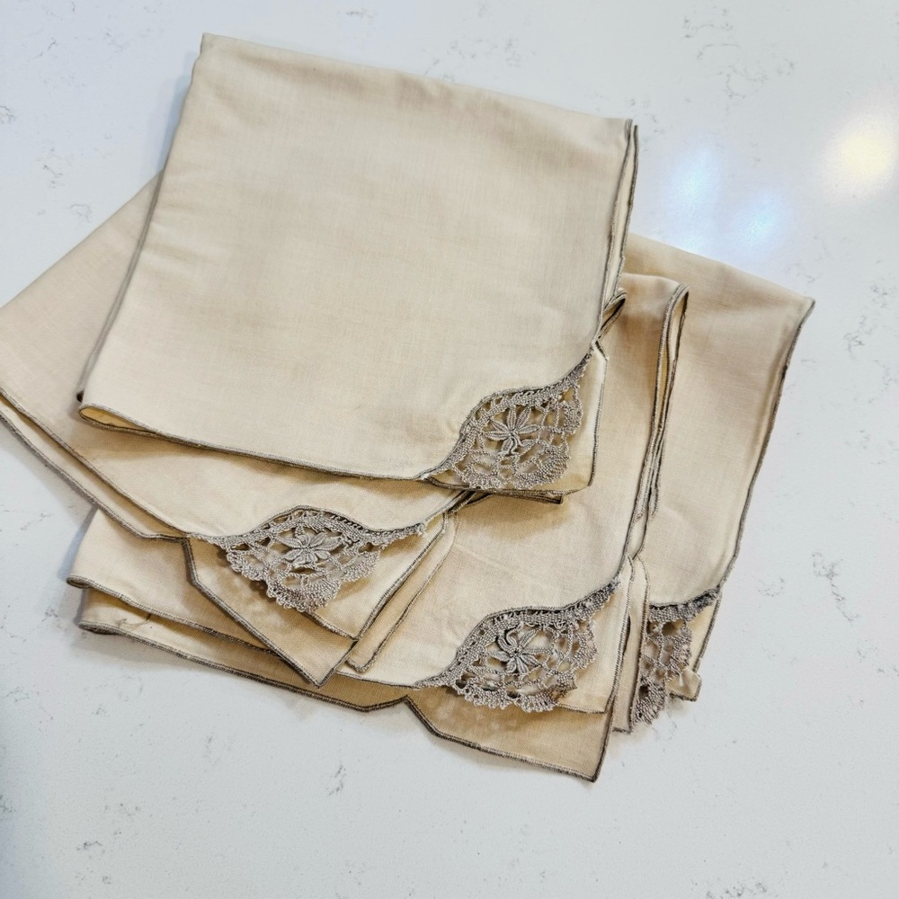 12  Vintage Napkins Cream embroidered Cotton Napkins 15.5”